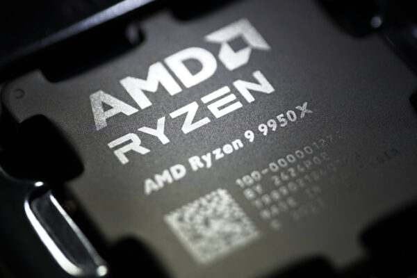 پردازنده ای ام دی مدل AMD Ryzen 9 9950X
